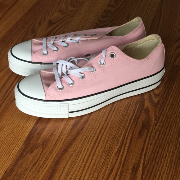 Pink converse - Picture 2 of 4